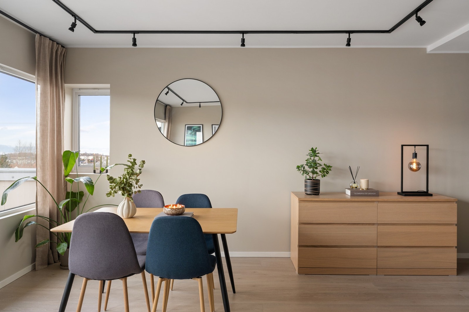 Det er varmefolie i alle rom med smartstyring (unntatt soverom) Galleribilde