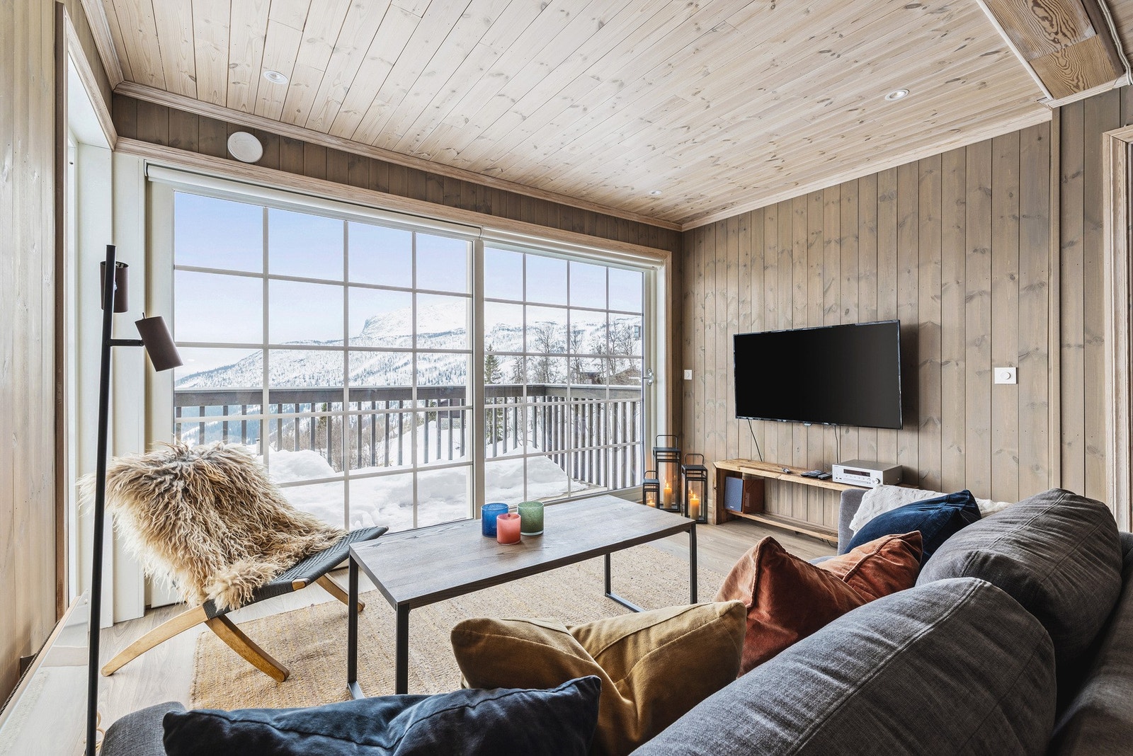 Boligen ligger i 1. etasje og har en gjennomtenkt planløsning. Galleribilde