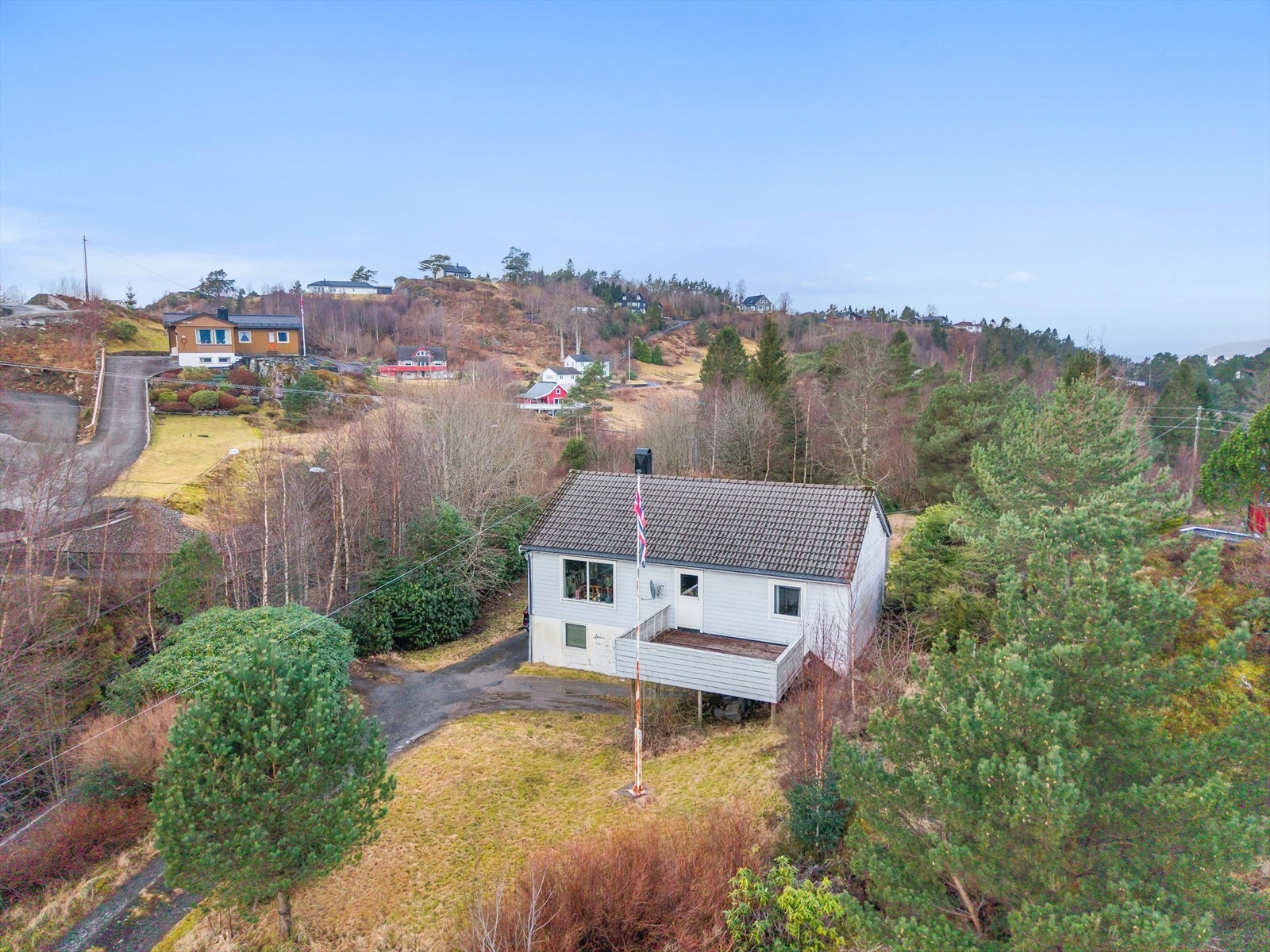 Stor og fredelig tomt. Galleribilde