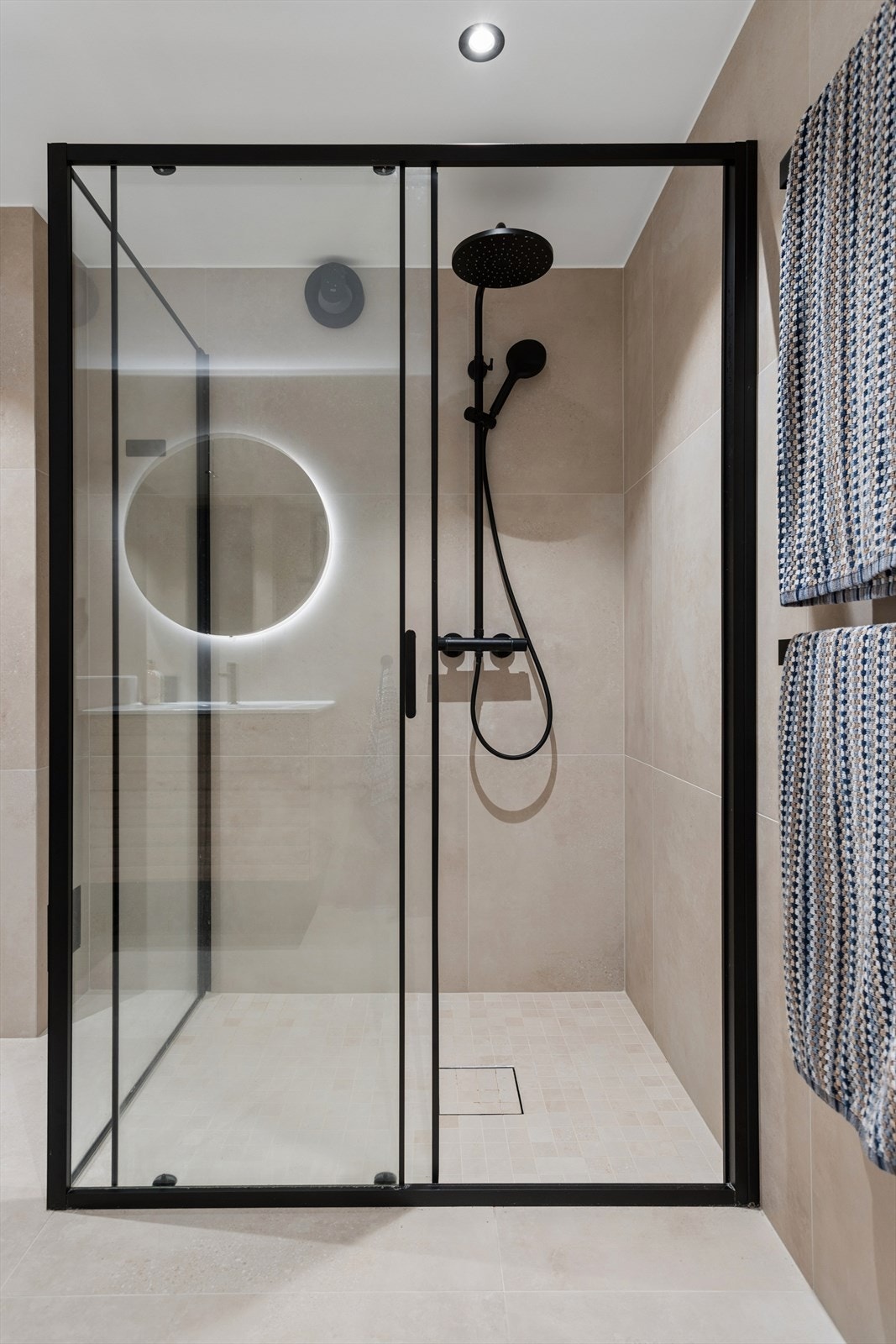 Her får du gleden av stor regnfallsdusj Galleribilde