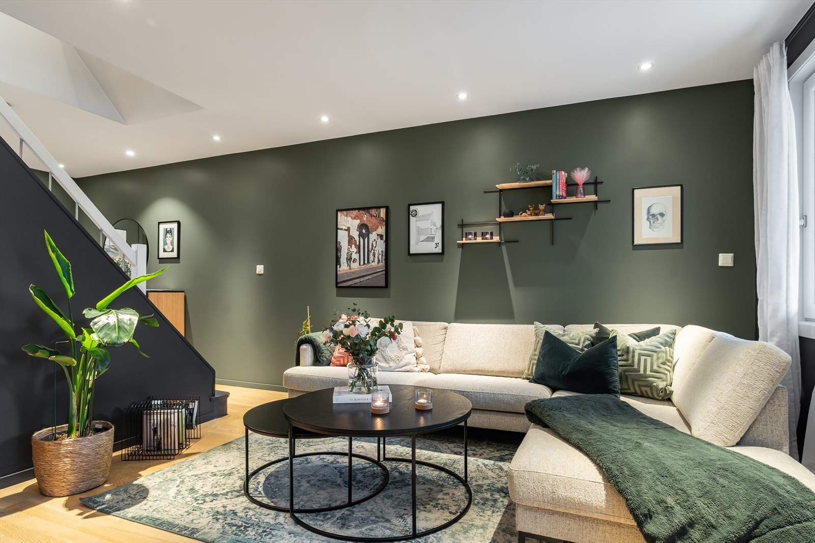 Lun og koselig stue Galleribilde