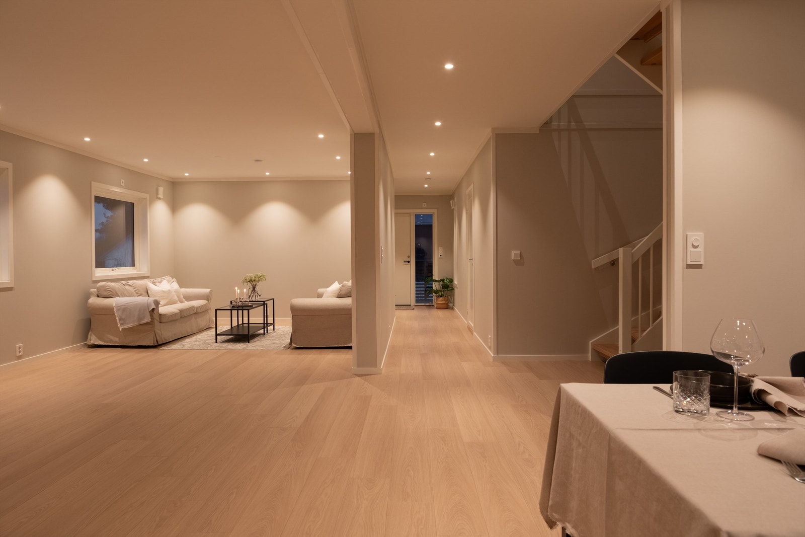 Om behovet oppstår kan et ekstra soverom skilles ut fra stuen. Galleribilde