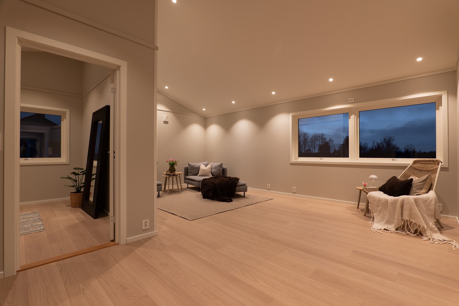 Andre etasje er helt ny - påbygget boligen i 2025. Galleribilde