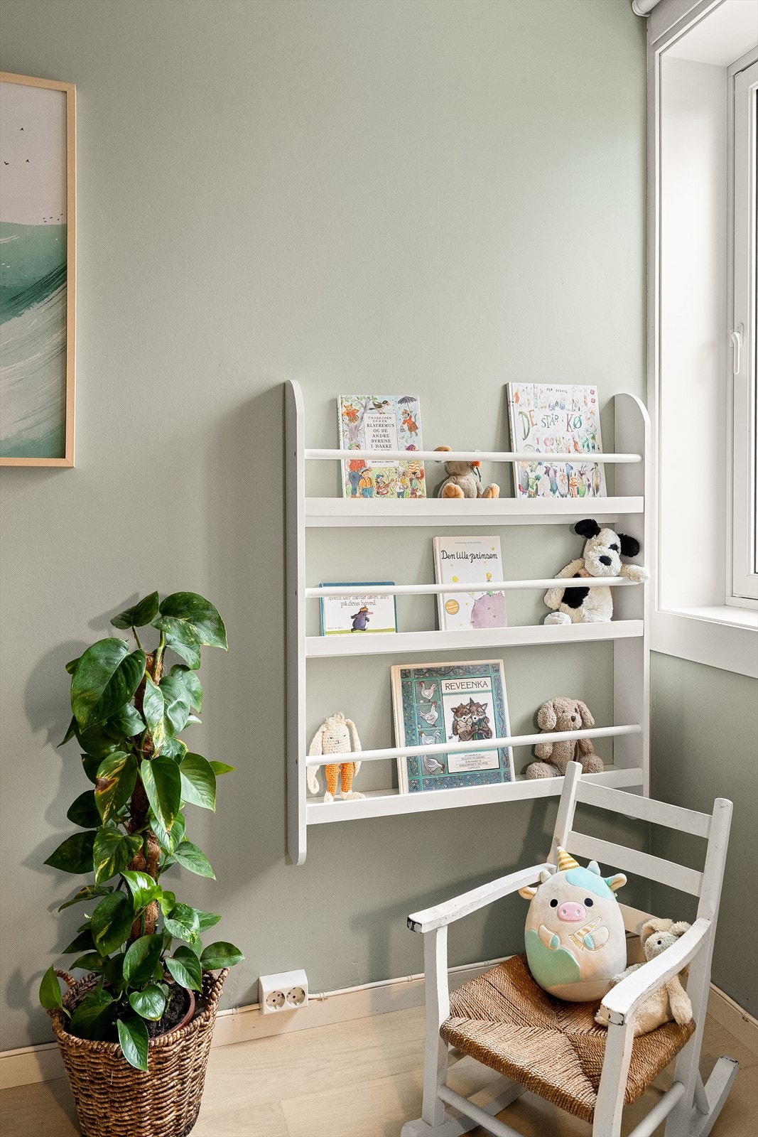 Rommet er lyst og enkelt å møblere etter eget ønske. Galleribilde