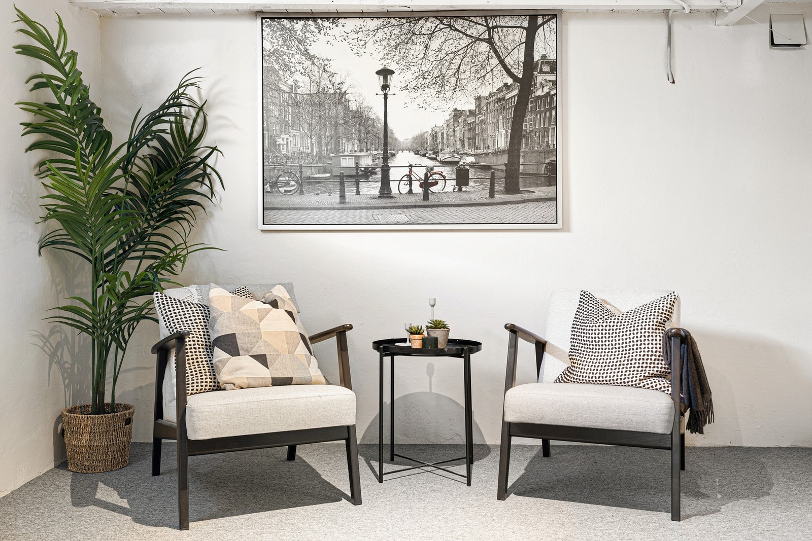 Kjellerstue. Galleribilde