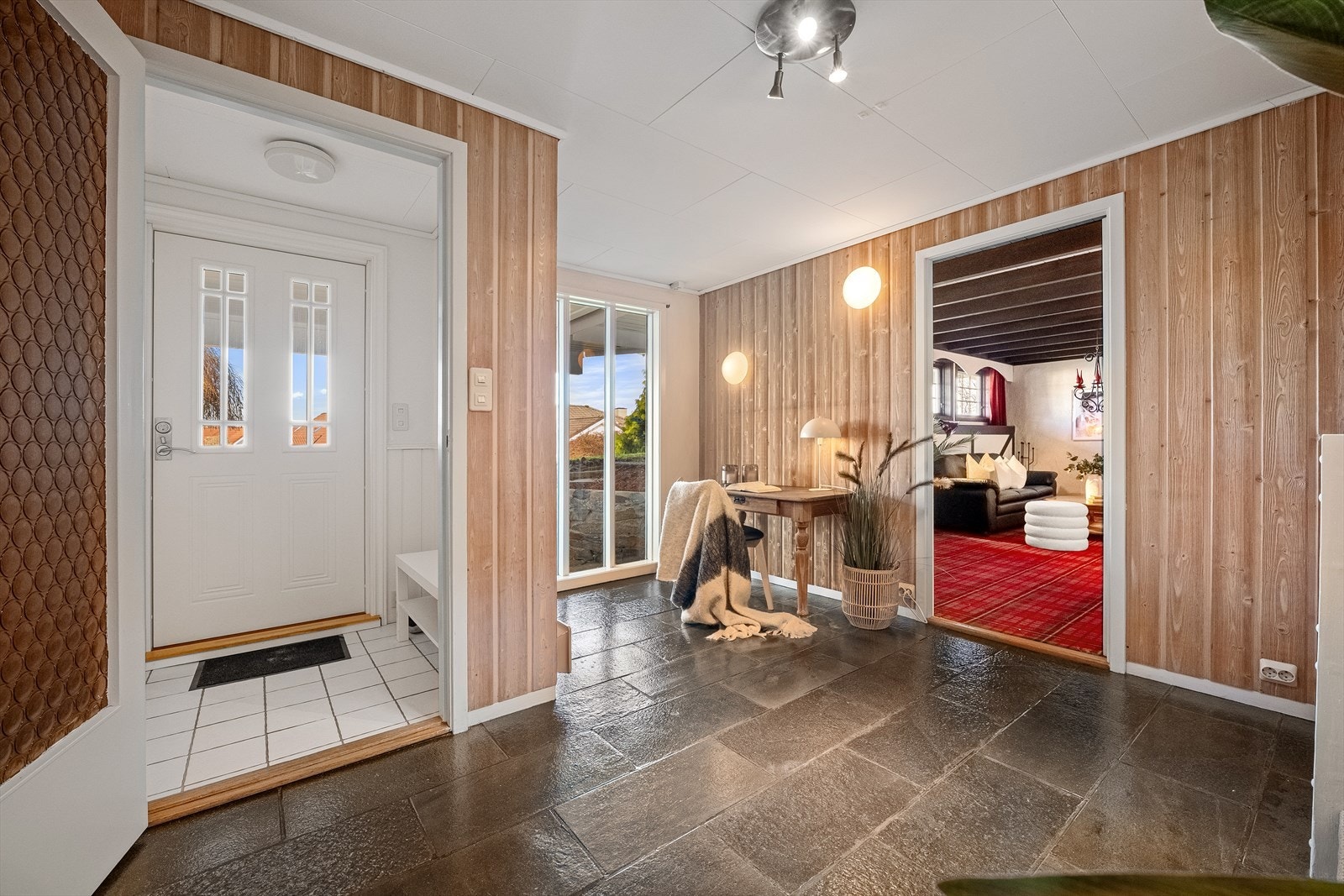 Inngang og hall Galleribilde