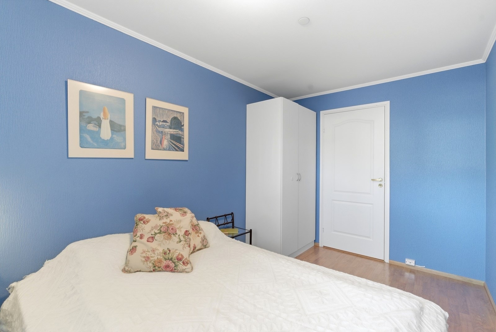 Soverommet har skap og bod/walk-in closet. Bod 1/2. Galleribilde