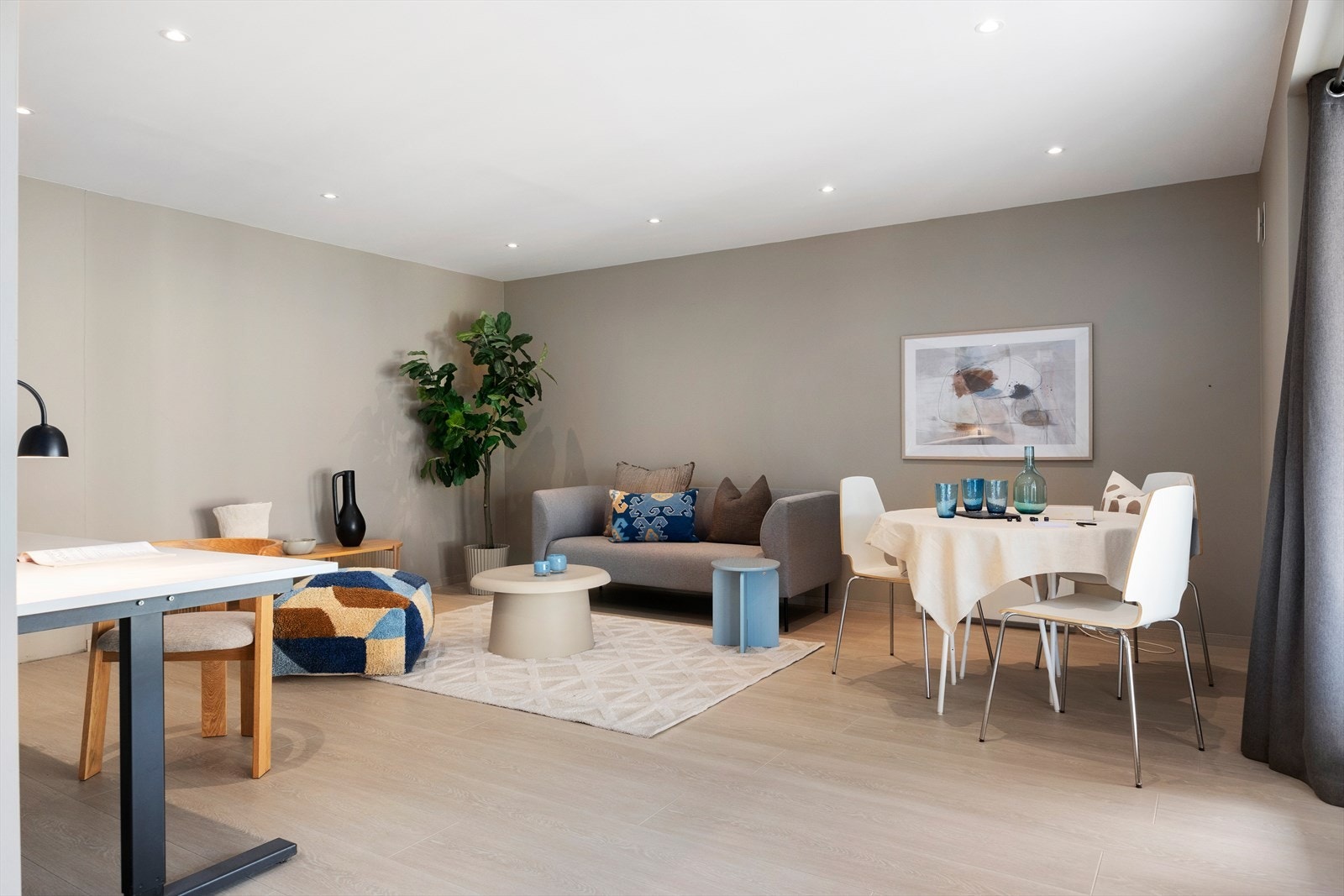 Rommet er velegnet som lekerom, ungdomsrom eller et sted å slappe av i ro og fred Galleribilde