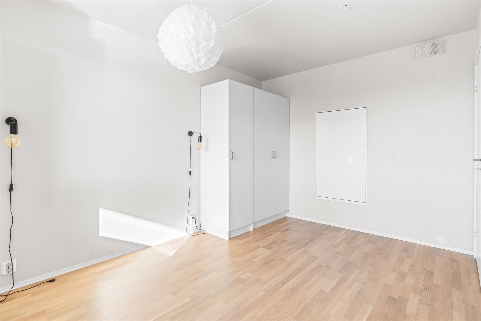 Det er vannbåren fjernvarme i leiligheten. Galleribilde