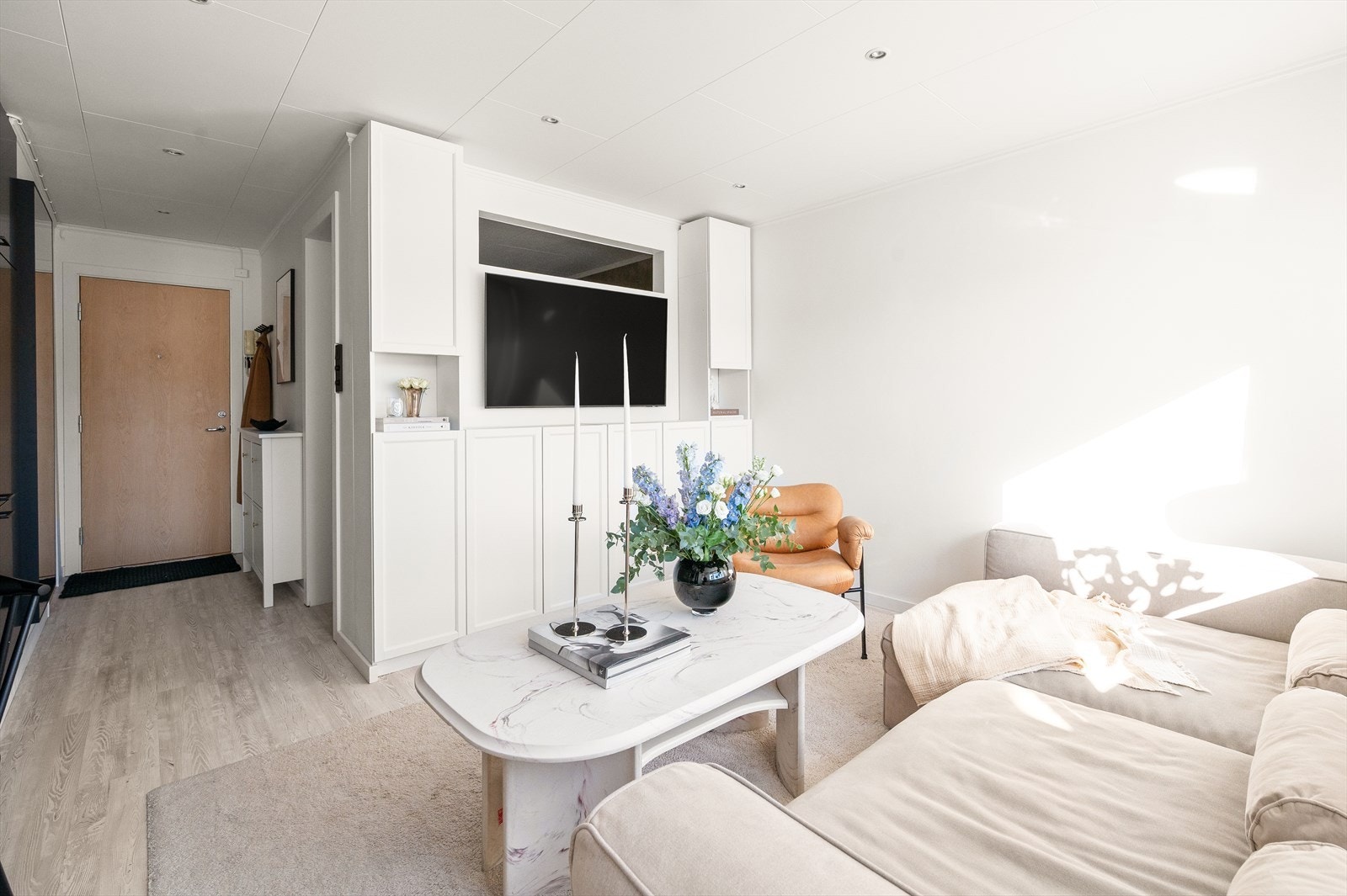Stilren, plassbygd innredning fra 2021. Galleribilde