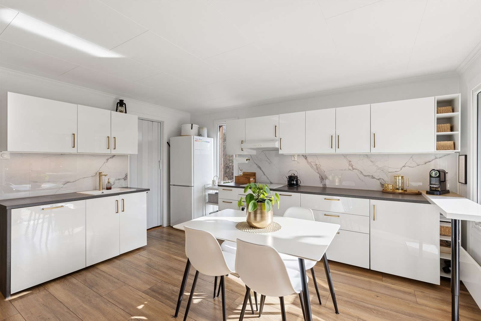 Stilrent kjøkken Galleribilde