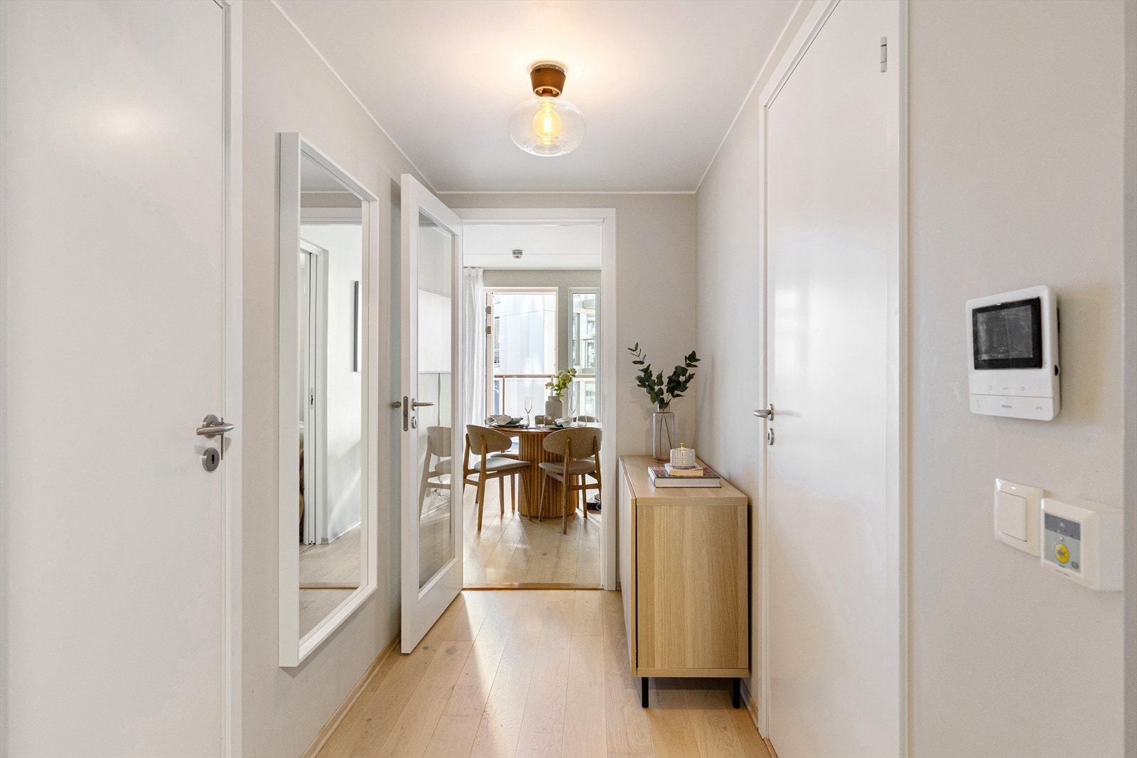 Fra gangen er det adkomst til baderommet. Galleribilde