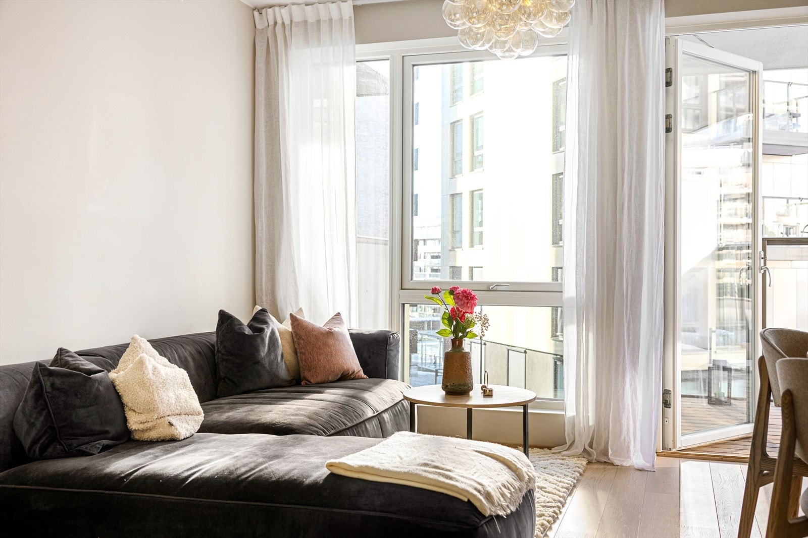 Et perfekt utgangspunkt for å innrede med egne møbler og gjenstander for å skape ditt drømmehjem. Galleribilde