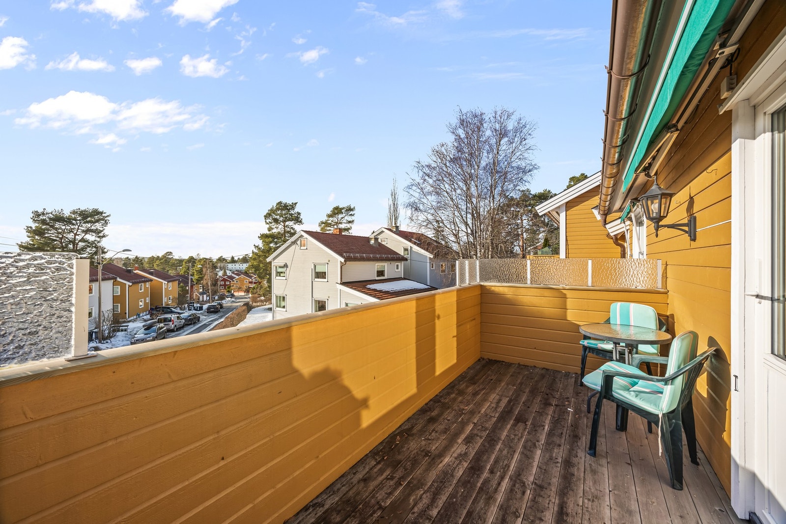 Fra stuen har du utgang til vestvendt balkong, på 8,4 kvm. Galleribilde