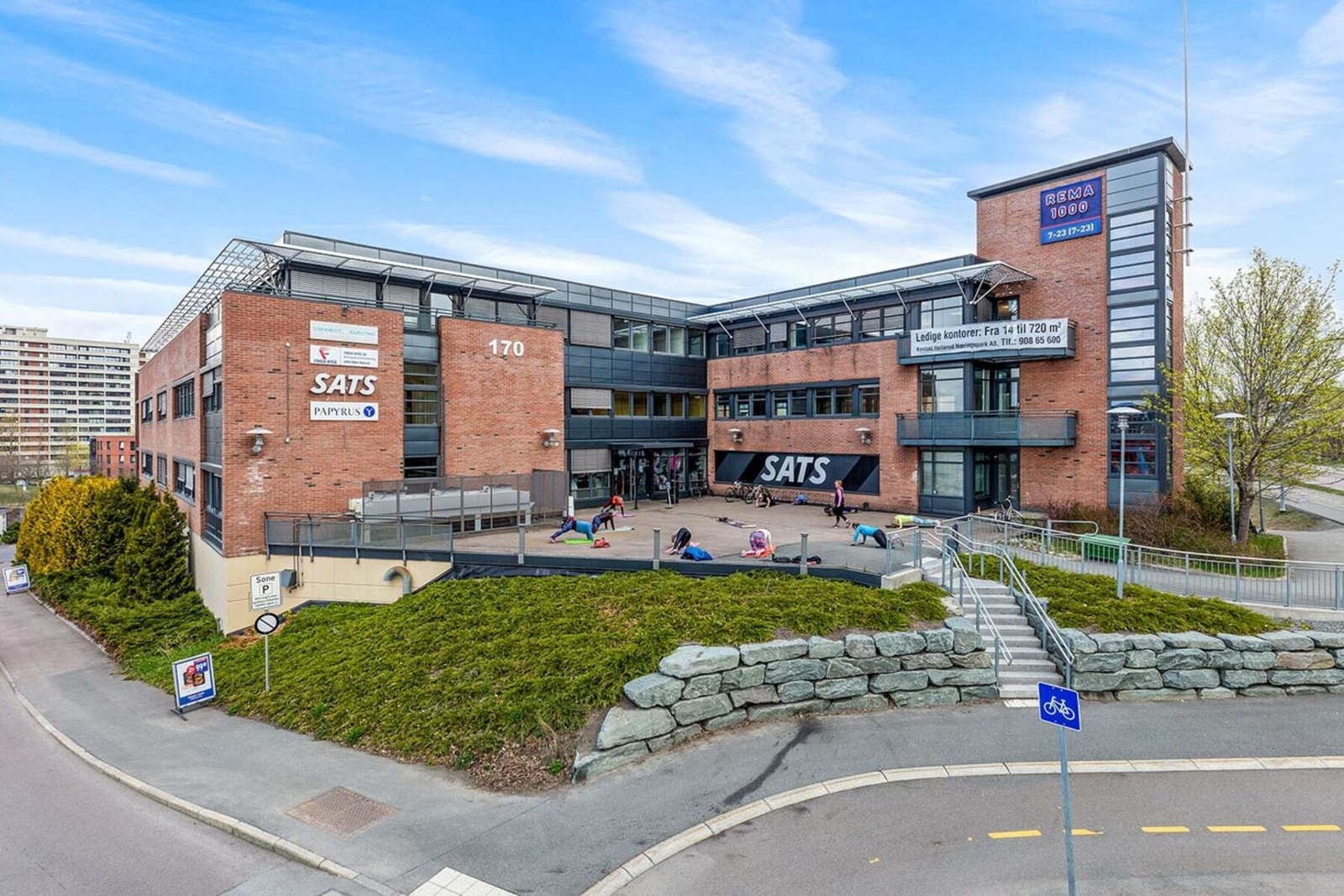 For den treningsglade er det få minutter å gå til SATS Hellerud Galleribilde