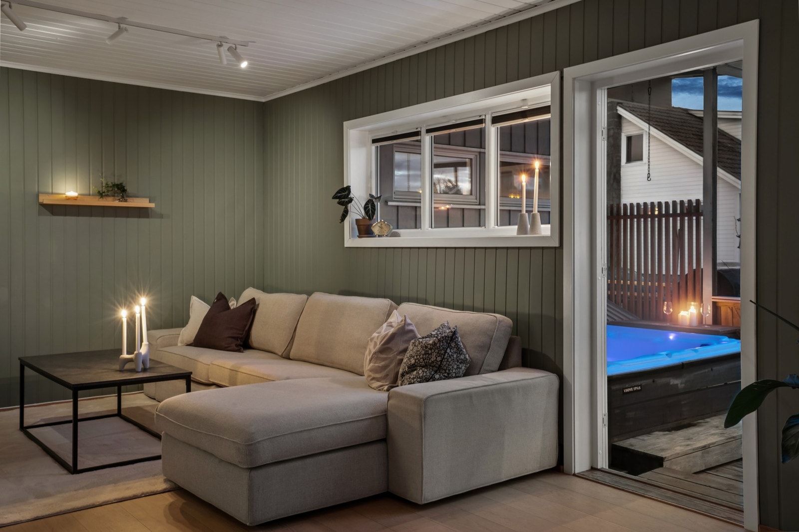 Fra stuen har du tilgang til veranda på 46 m². Galleribilde