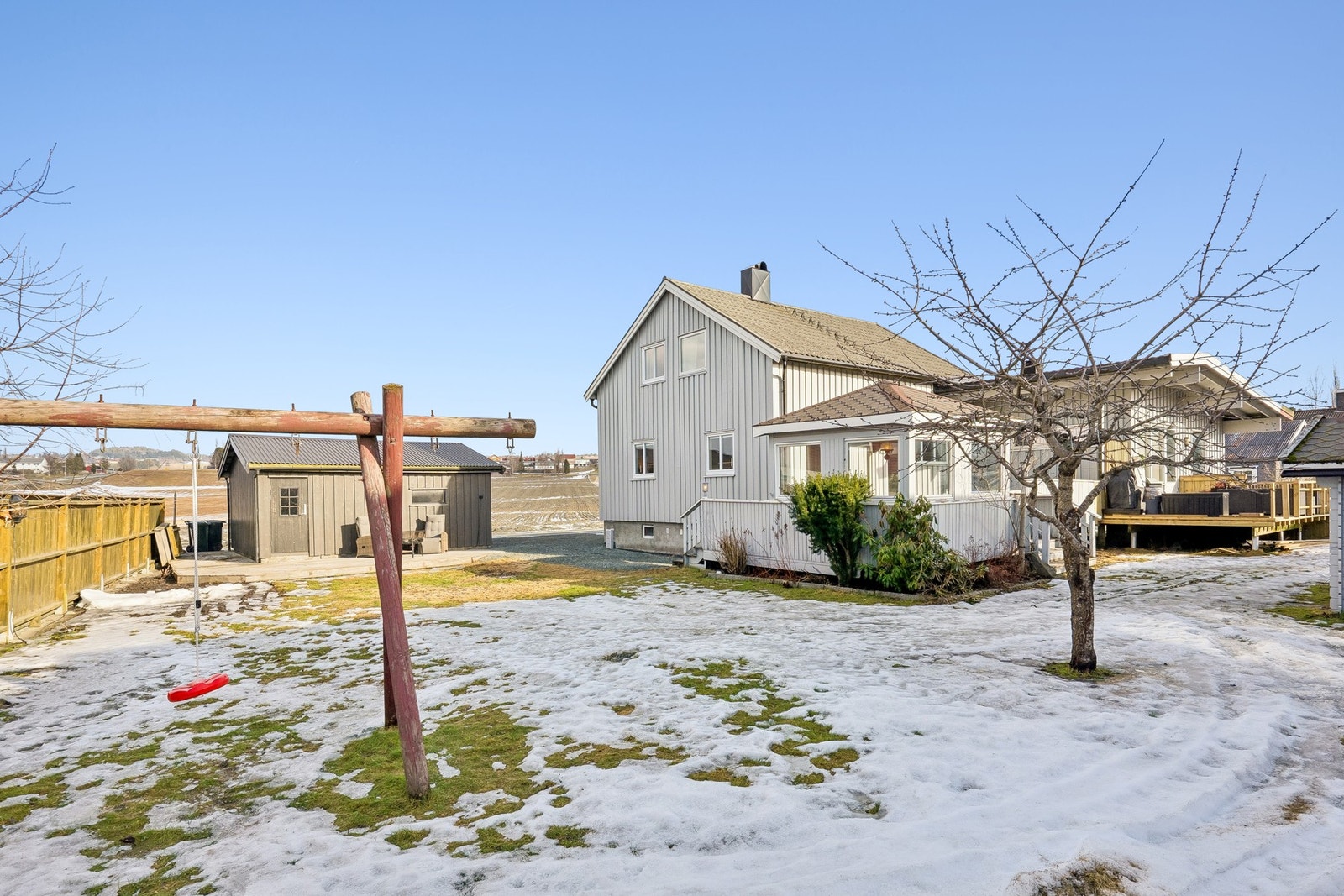 Her har du også et lekestativ. Galleribilde