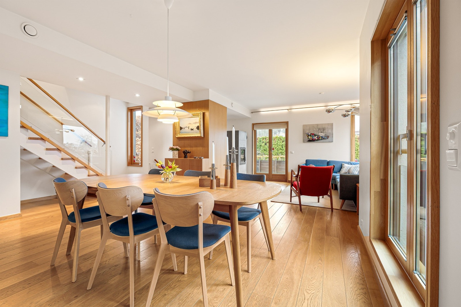 Hyggelig, sosialt oppholdsrom Galleribilde