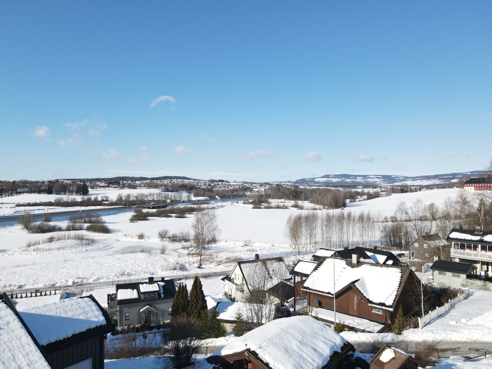 Dronebilde mot nord/vest Galleribilde