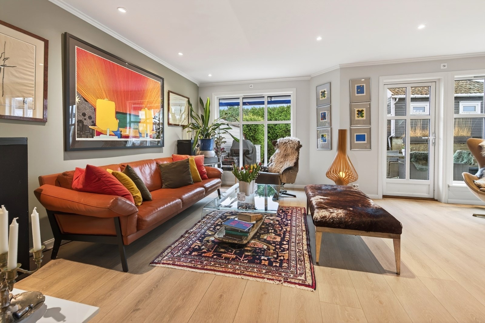 Nye gulv og overflater samt downlights Galleribilde