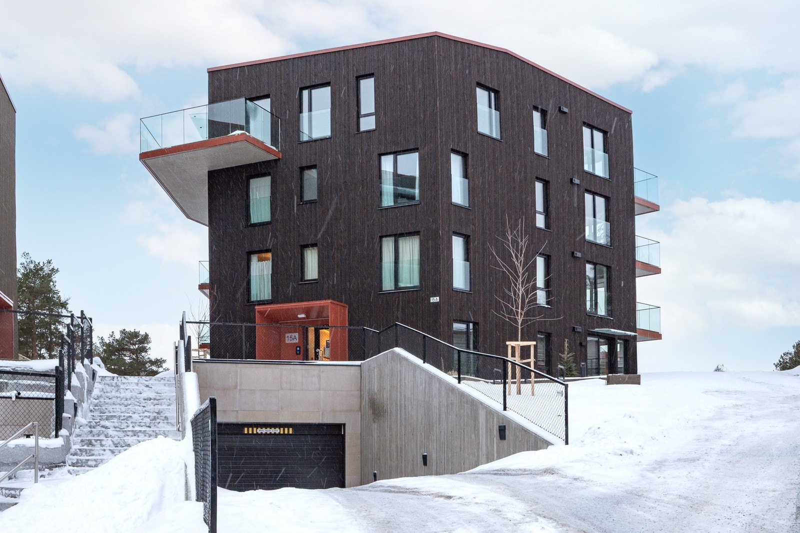 Leiligheten ligger i A - bygget, første rekke av prosjektet. Galleribilde