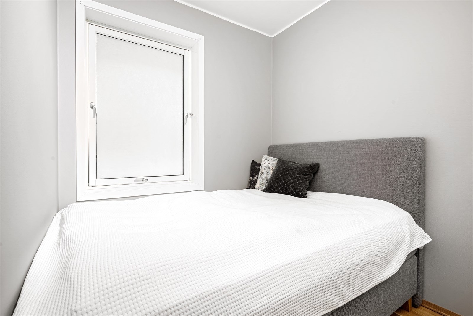 Det andre soverommet er på 6,9 m² Galleribilde