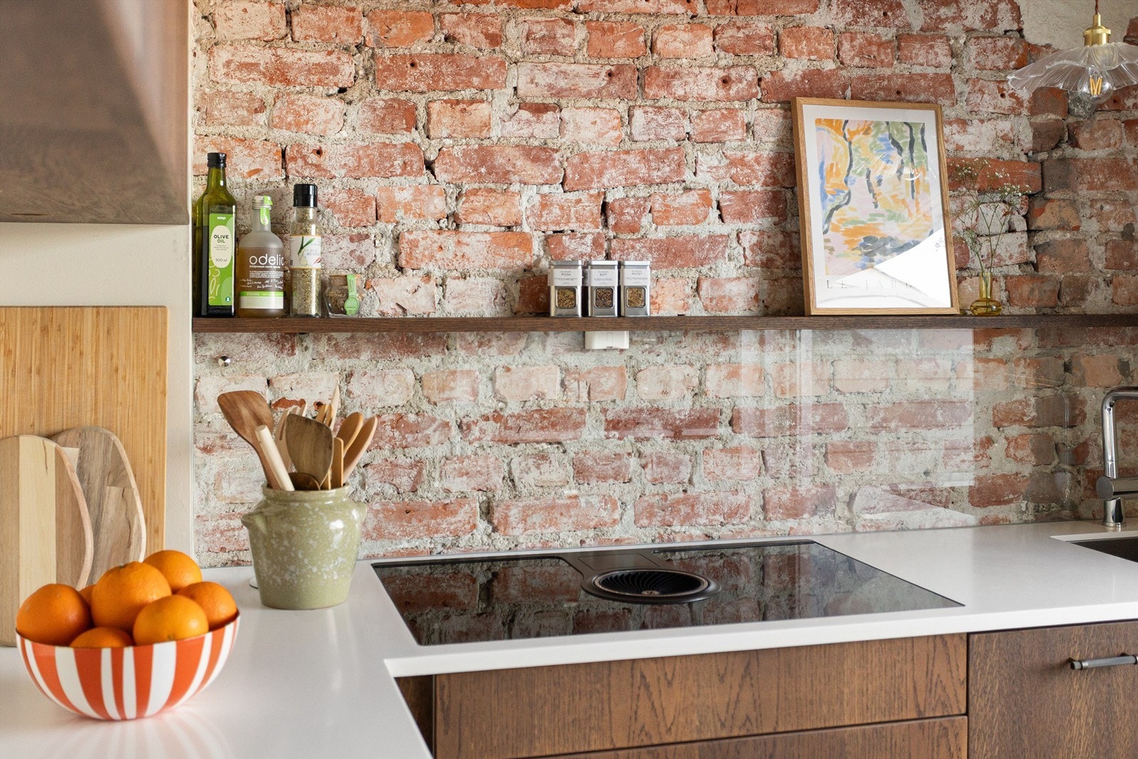 Platetopp med integrert ventilator sikrer et godt inneklima Galleribilde