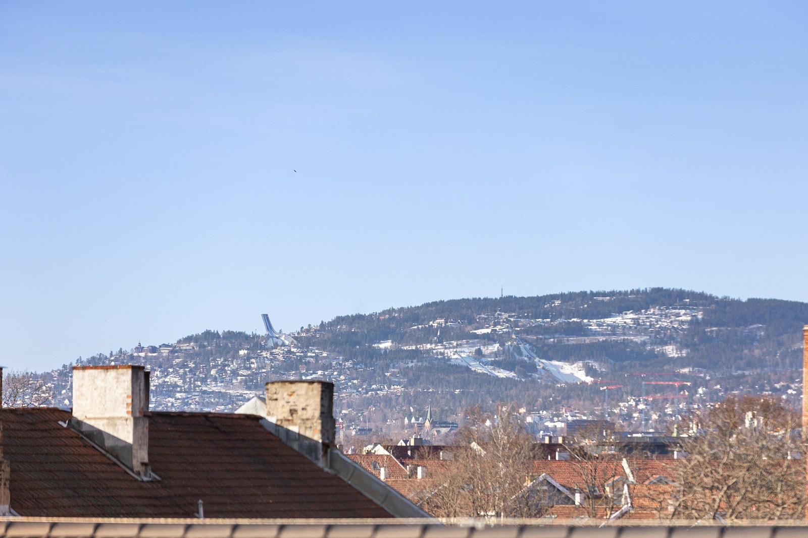 Fra balkongen er det nydelig utsikt helt til Holmenkollen Galleribilde