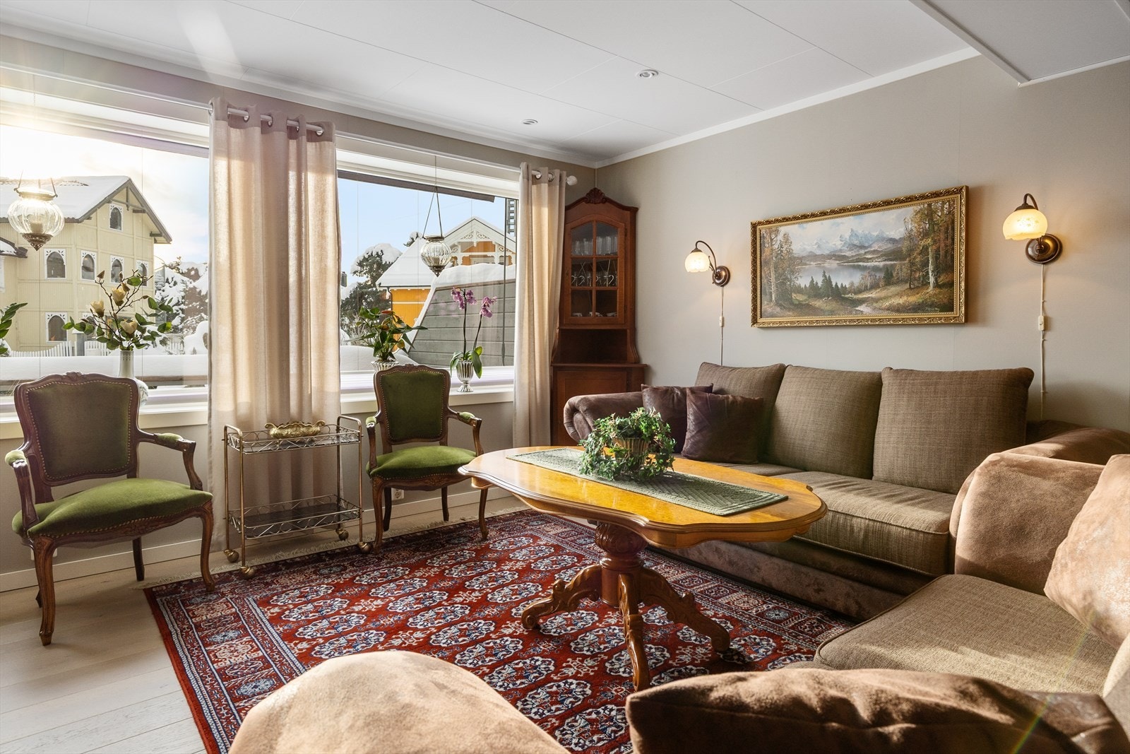 Balansert ventilasjon med varmegjenvinner sikrer et sunt og godt inneklima. Galleribilde