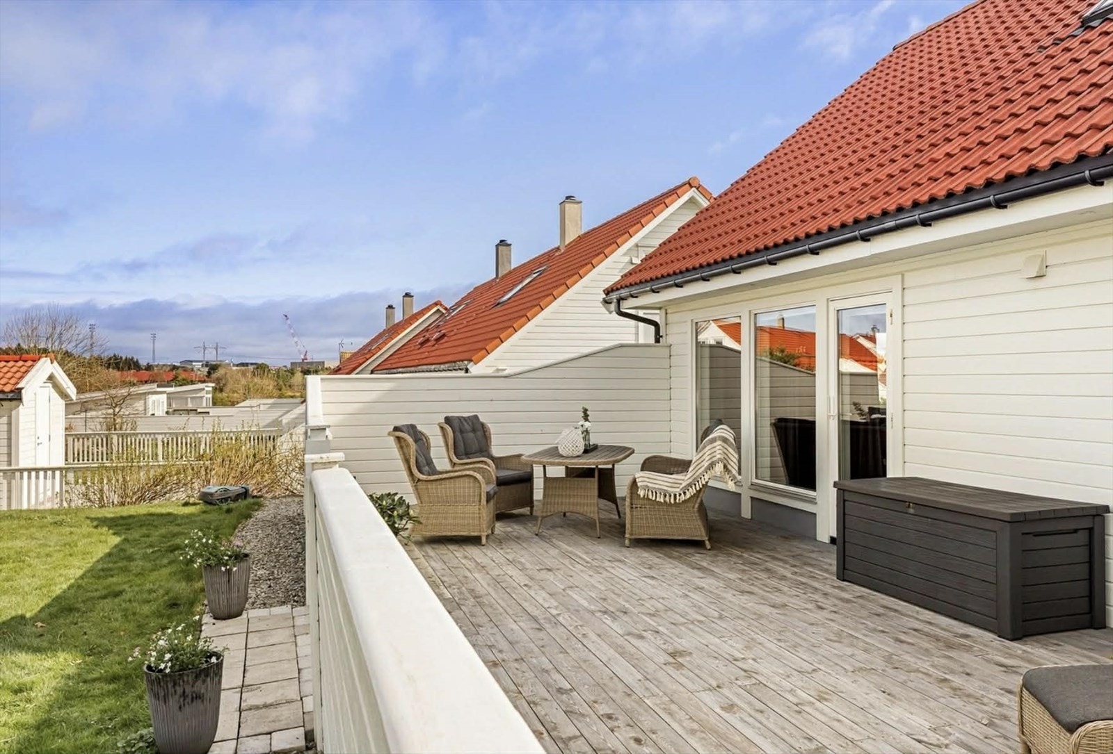 Ulike soner og åpning ned til gressplen Galleribilde