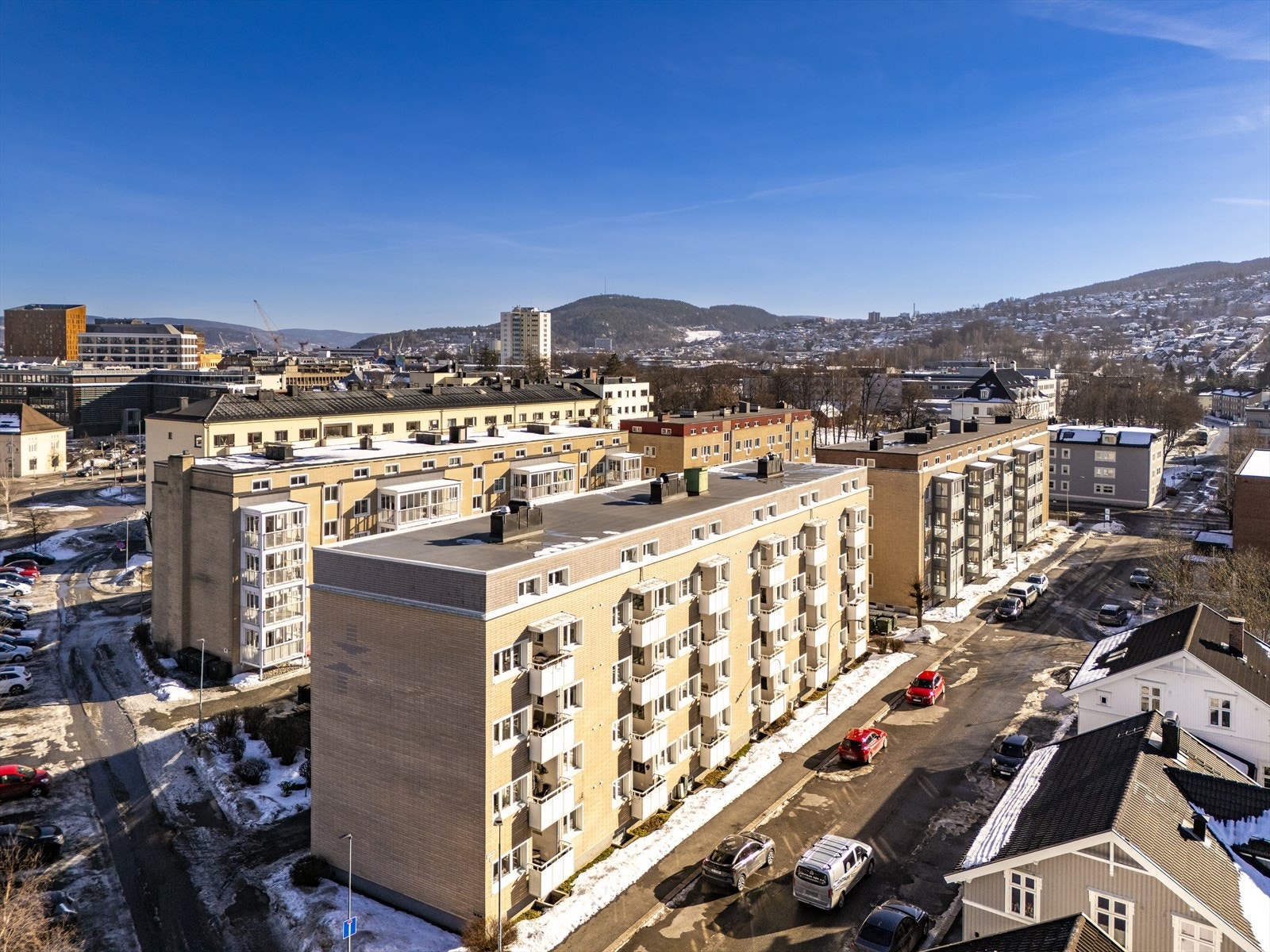 Med Strømsø torg kun 6 minutter unna, er kollektivtilbudet lett tilgjengelig. Galleribilde