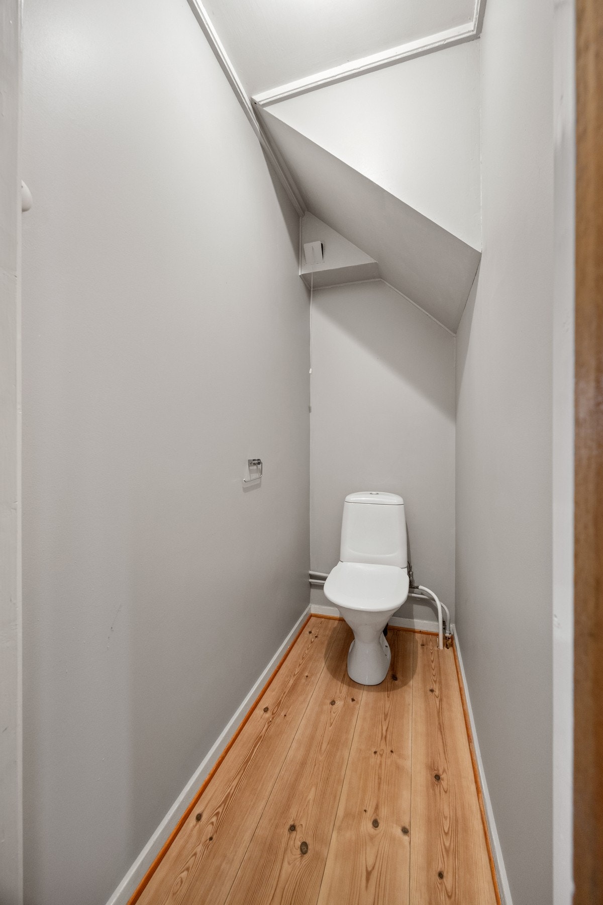 WC - ca. 1,5 kvm. Galleribilde