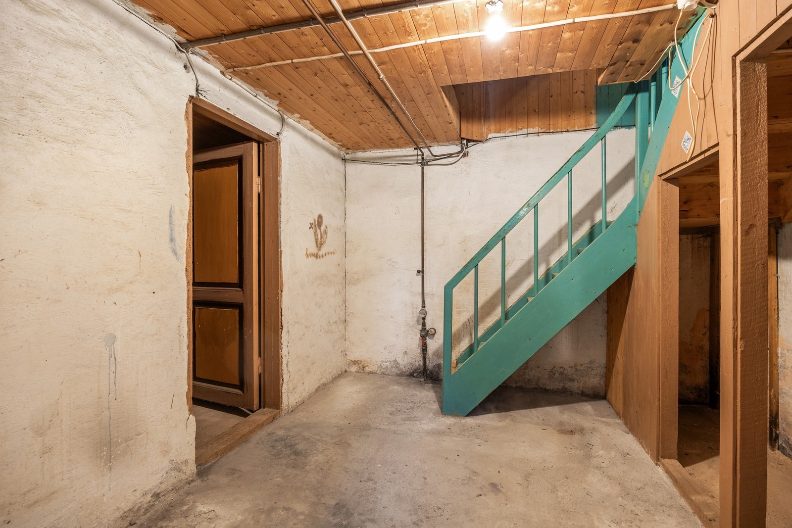 Kjelleren består av 4 rom på hhv. 11, 10, 9 og 7,5 kvm. Galleribilde