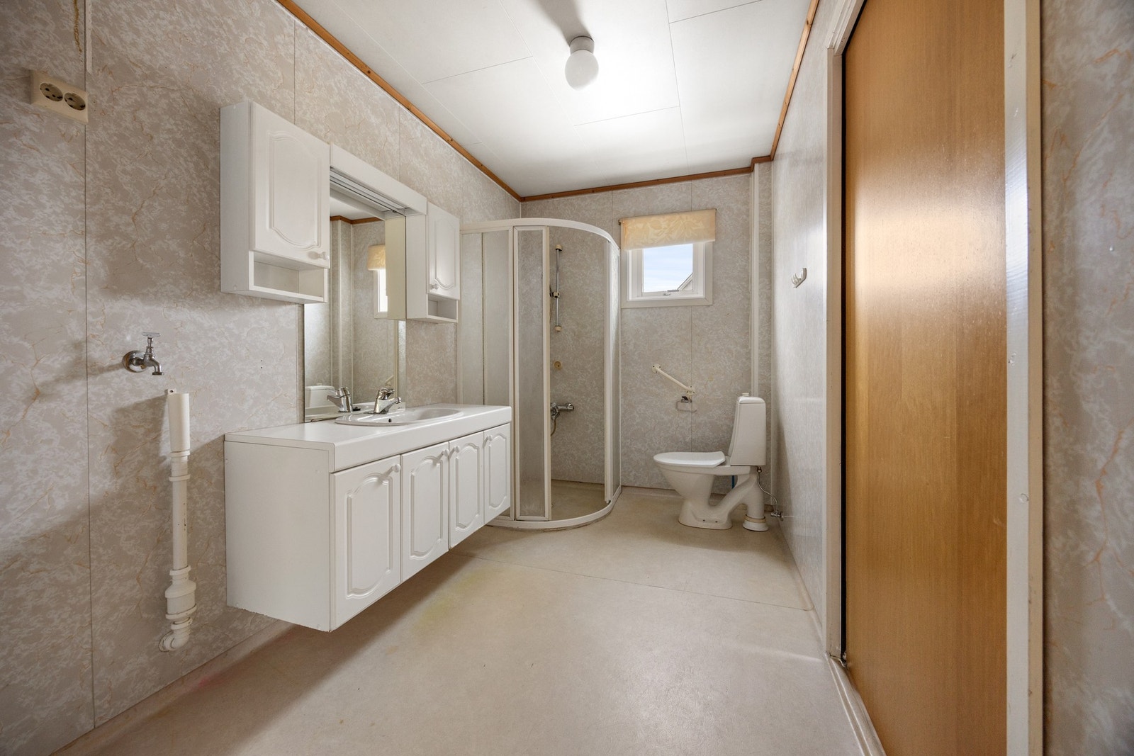 Bad/vaskerom - ca. 6,5 kvm. Galleribilde