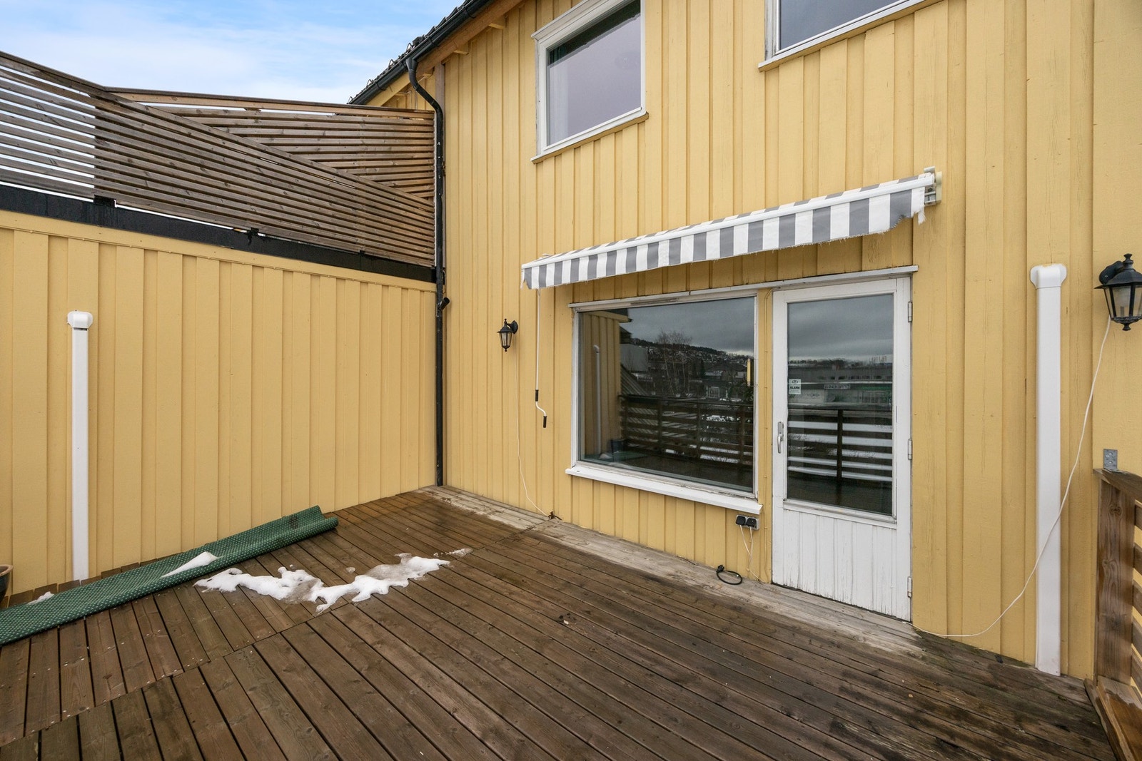 Veranda med utgang fra stue. Galleribilde