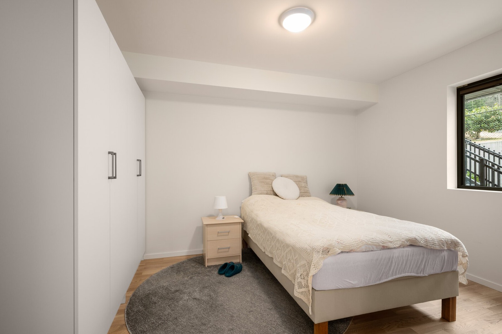 Hovedsoverom med garderobeløsning Galleribilde