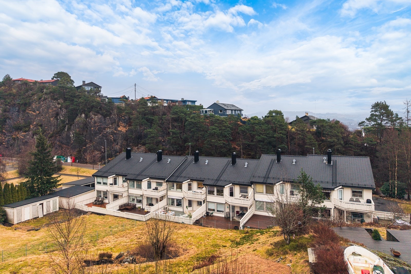 Tomten er felles for sameiet. Galleribilde