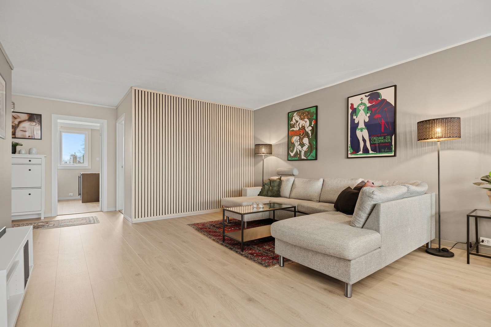 Stilig spilevegg som fin kontrastvegg i stuen Galleribilde