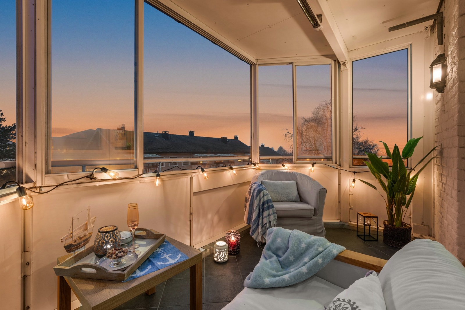 PrivatMegleren Primera ved Christian Echevarria-Ruden har gleden av å presentere Lambertseterveien 53! (Foto Oh Shots) Galleribilde