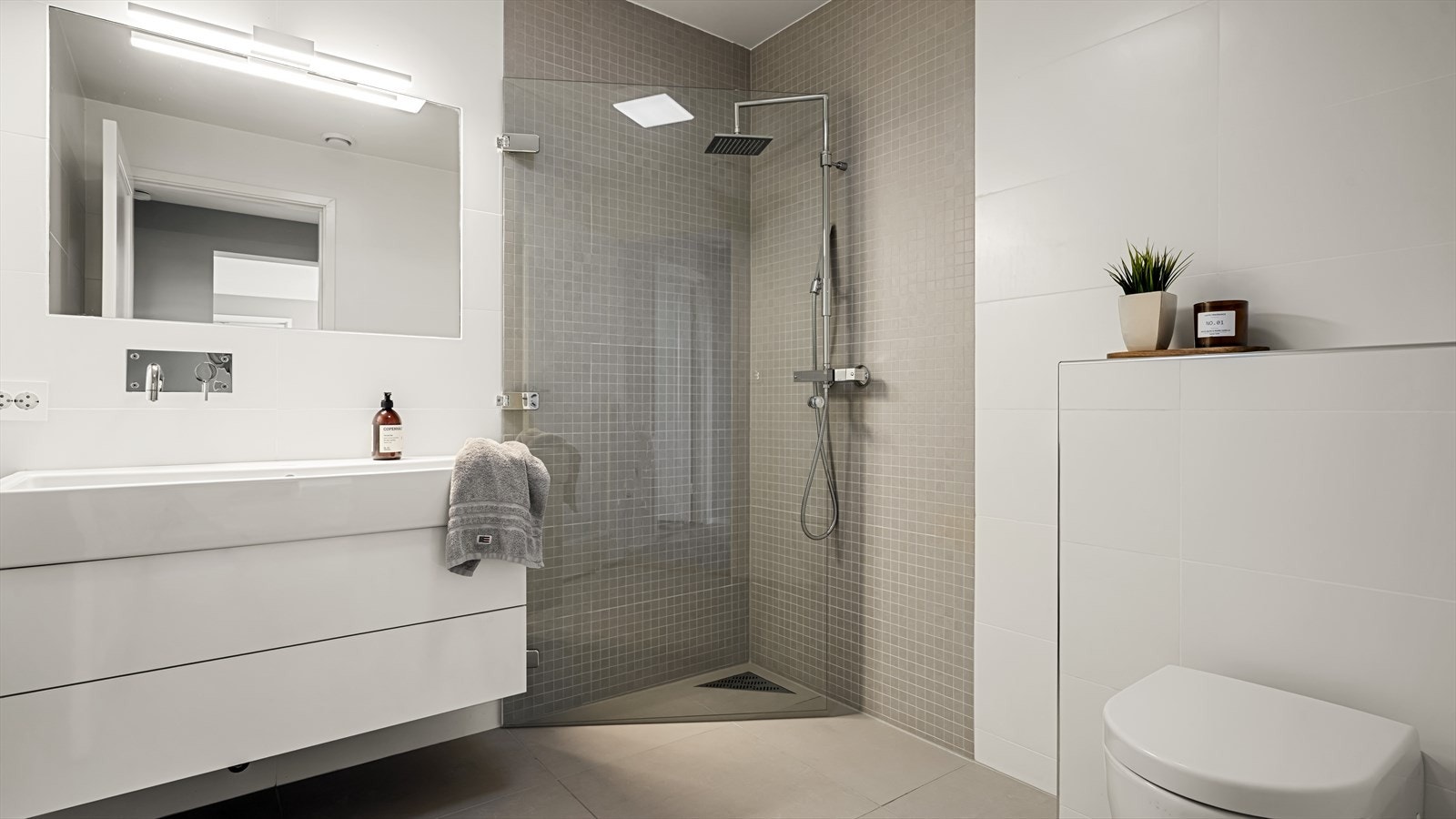 Bad i 2.etg. Galleribilde