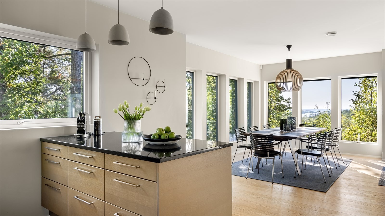 Fantastisk utsikt fra kjøkkenet også Galleribilde