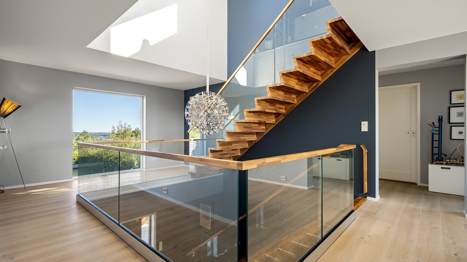 Trappeløpet er hjertet i boligen - dette må oppleves Galleribilde