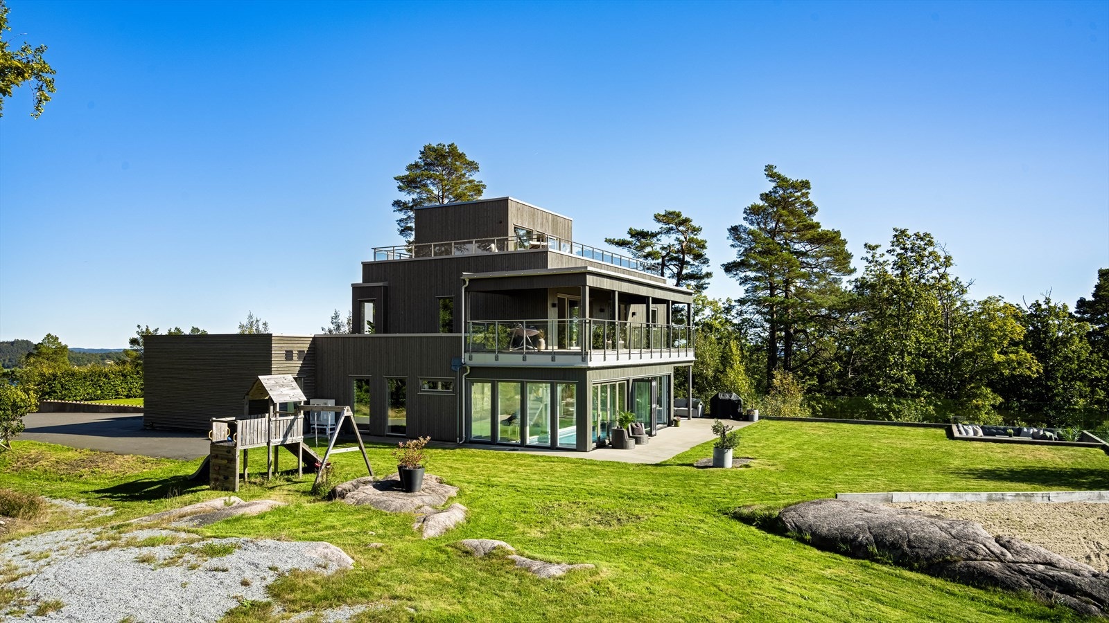 Flott opparbeidet uteareal Galleribilde