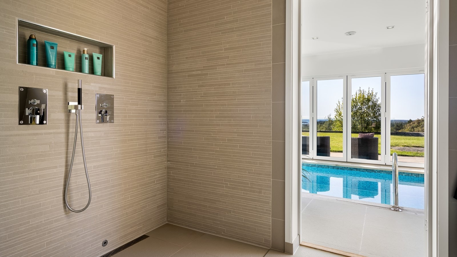 Her er det flotte detaljer som integrerte blandebatteri fra Tapwell Galleribilde