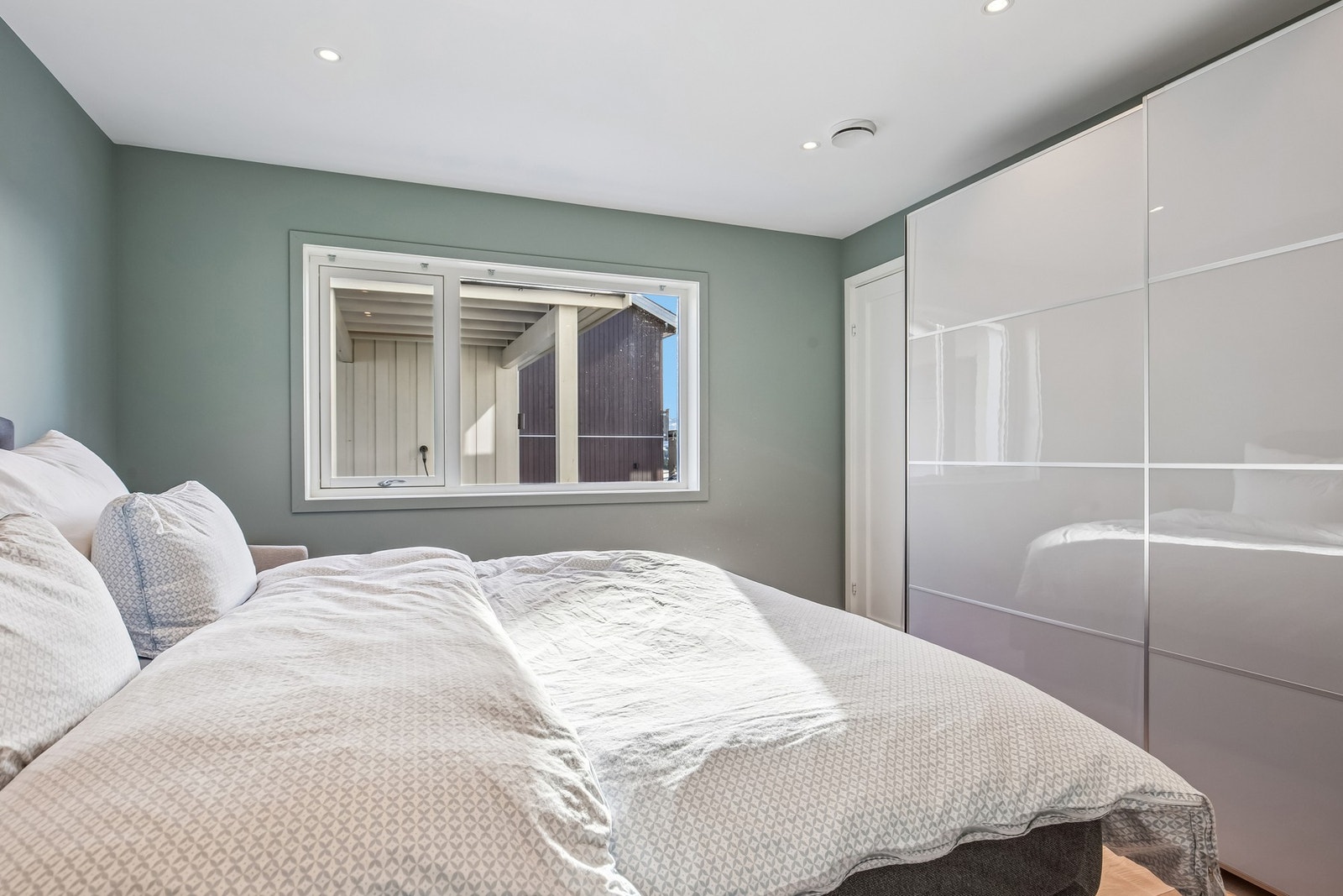 Soverom 4 kjeller Galleribilde