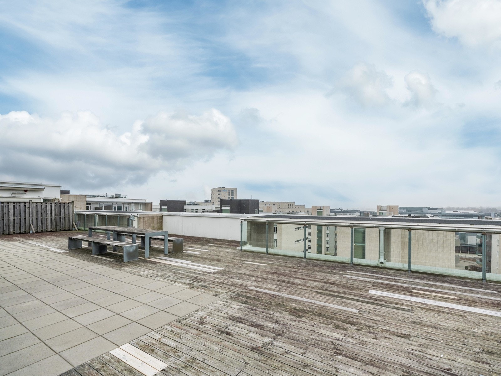 Sameiet har felles takterrasse med fantastiske solforhold. Galleribilde