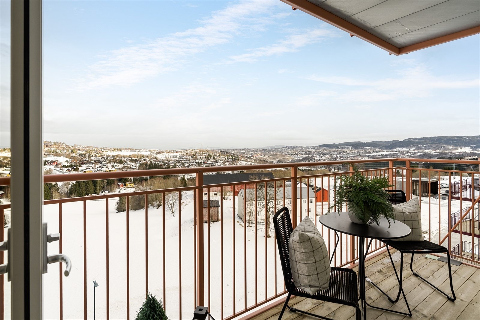 Du vil også få fantastisk utsikt ned mot Trondheim sentrum. Galleribilde