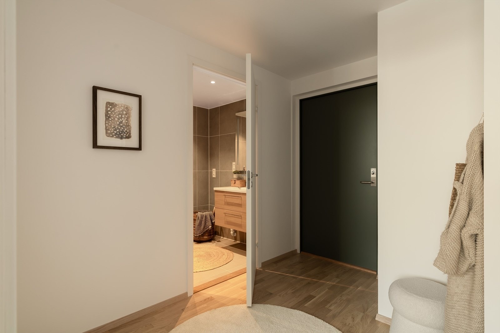 Fra entreen vil du ha adgang til badet. Galleribilde