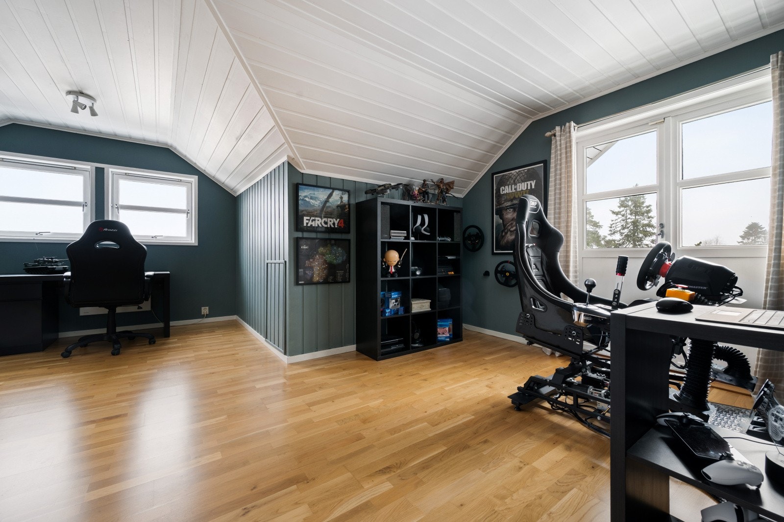 Loftstuen er et allsidig rom, ideelt som TV-stue, kontor eller lekerom. Galleribilde