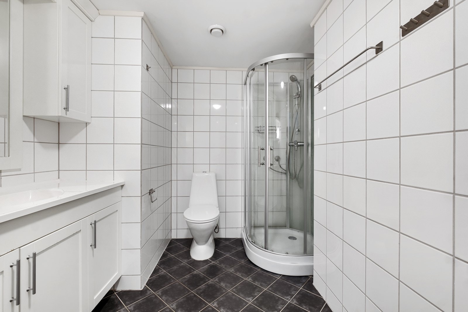 Her er det elektriske varmekabler i gulvet for ekstra komfort. Galleribilde